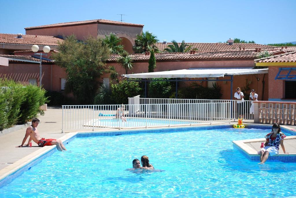 Lagrange Grand Bleu Vacances - Residence Les Jardins De Neptune Saint-Cyprien  Εξωτερικό φωτογραφία